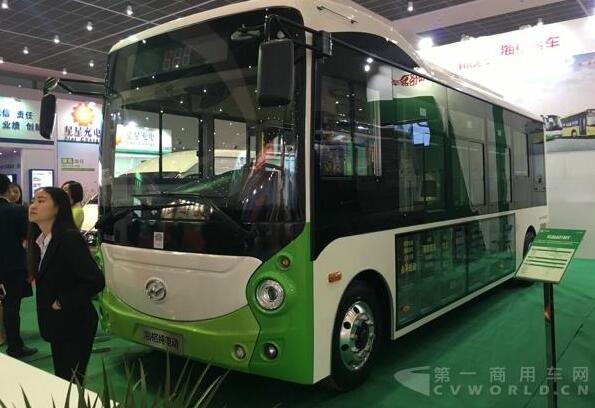 采用全鋁車身的海格KLQ6762GEV純電動(dòng)客車.jpg