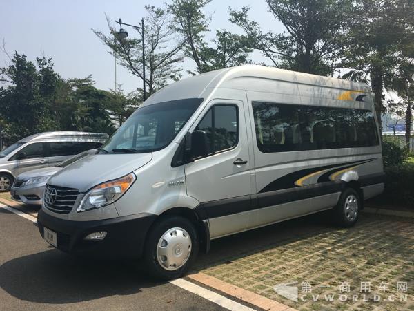 二代江淮星銳6系長軸車型，17座，搭載江淮2.7CTl 國五柴油發(fā)動機4.jpg