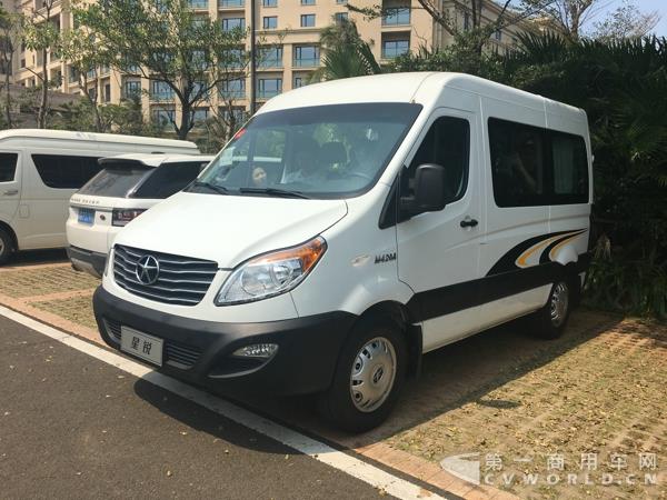 二代江淮星銳4系短軸車型，搭載江淮2.0T+國五汽油發(fā)動機2.jpg