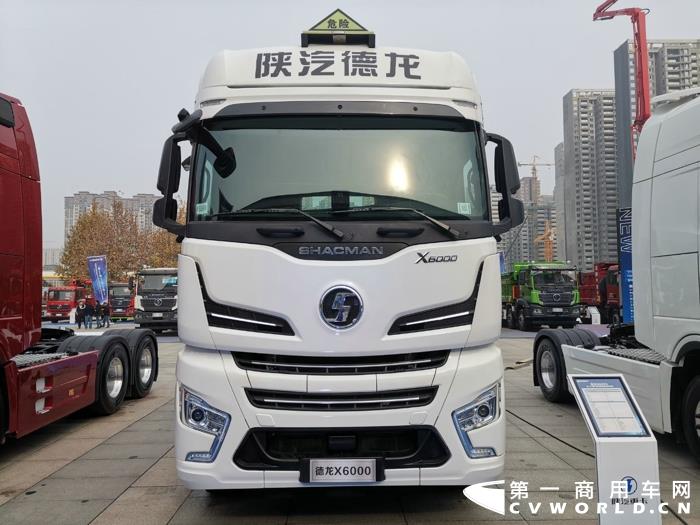 德龍X6000 6×4國六自動擋危險品牽引車2.jpg