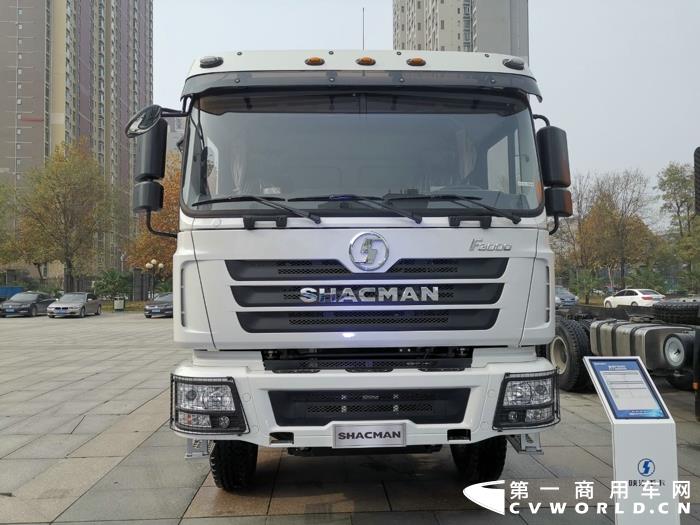 德龍F3000 6×4超強版牽引車2.jpg