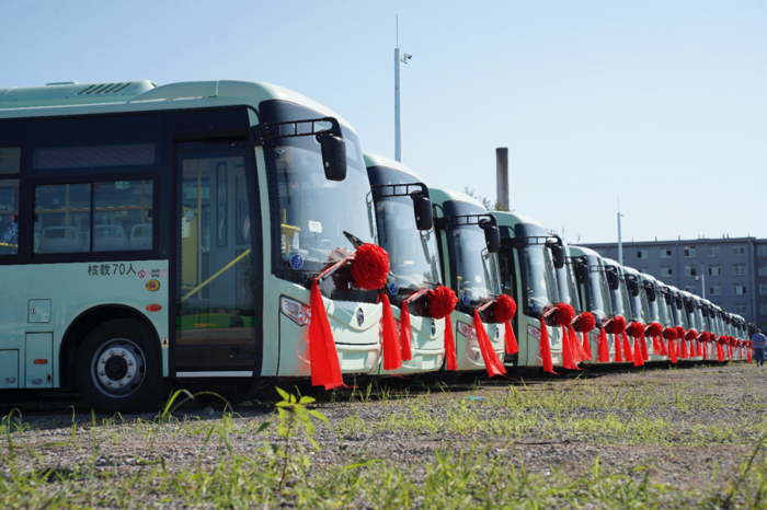 福田歐輝80臺(tái)BJ6851純電城市客車(chē)交付北京萬(wàn)佳通3.png