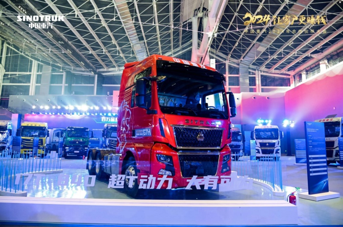 重汽汕德卡G7H牽引車(chē).jpg