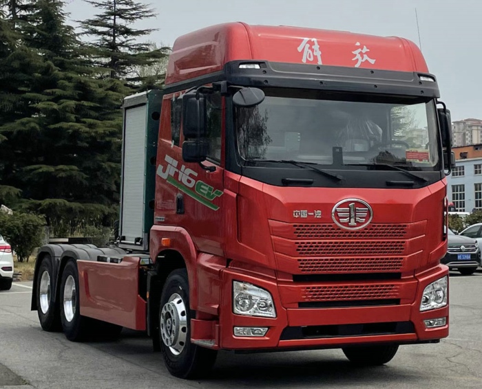 解放CA4259P26T1BEVA80純電動(dòng)牽引車，今年一季度長(zhǎng)治市銷量第二.jpg