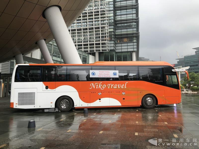 申龍SLK6116HKB歐六柴油客車，全部采用奔馳底盤