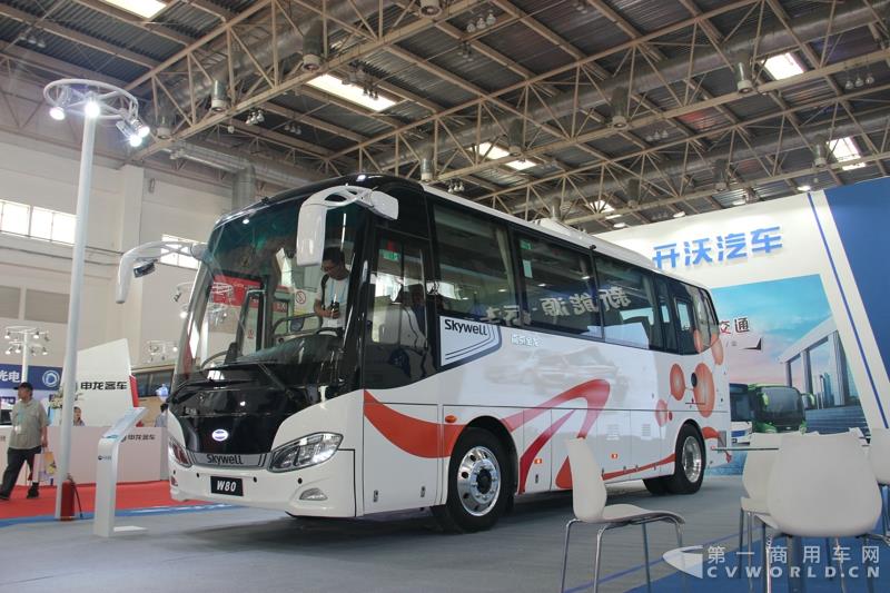 南京金龍開沃W80純電動(dòng)客車